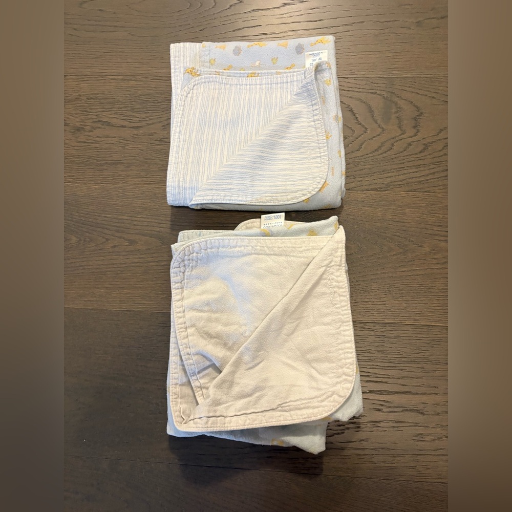 Kushies baby large receiving blankets EUC & GUC